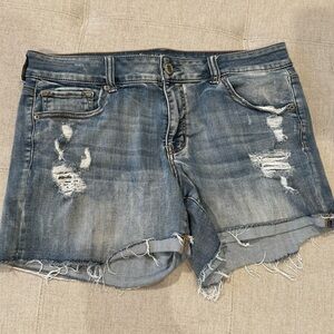AE DENIM SHORTS